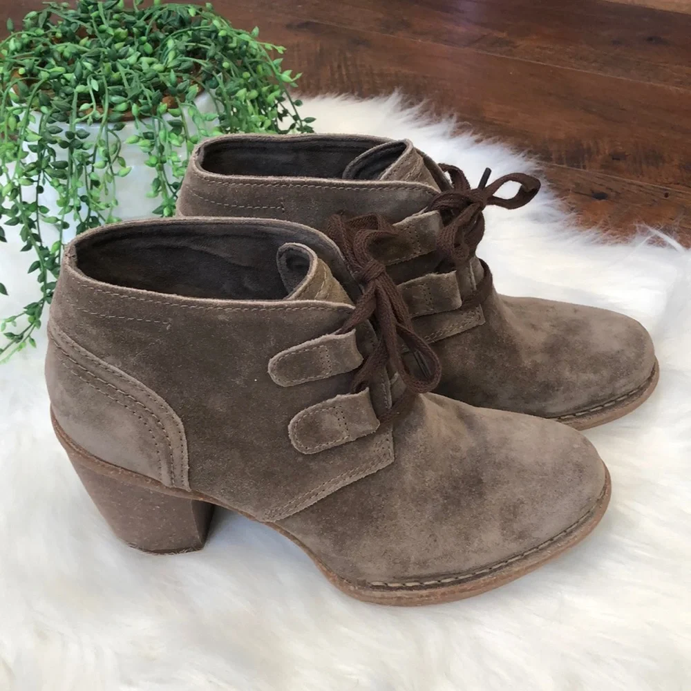 Clarks ankle boots